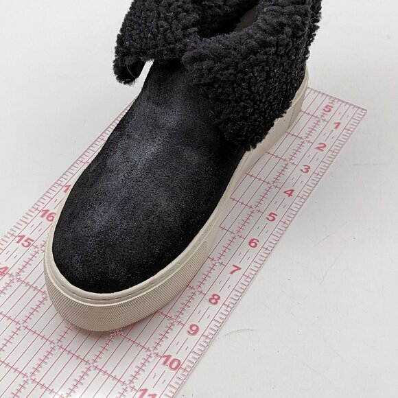UGG Australia Lynus Women Suede Black Shearling Sneakers Booties Size 7.5 - Picture 6 of 7